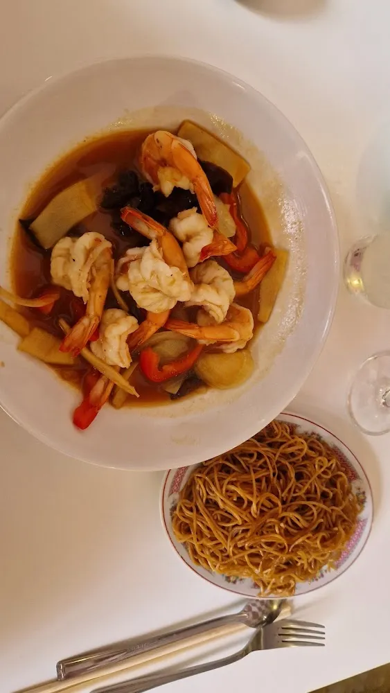 Wok Crevettes Et Nouilles Sautées